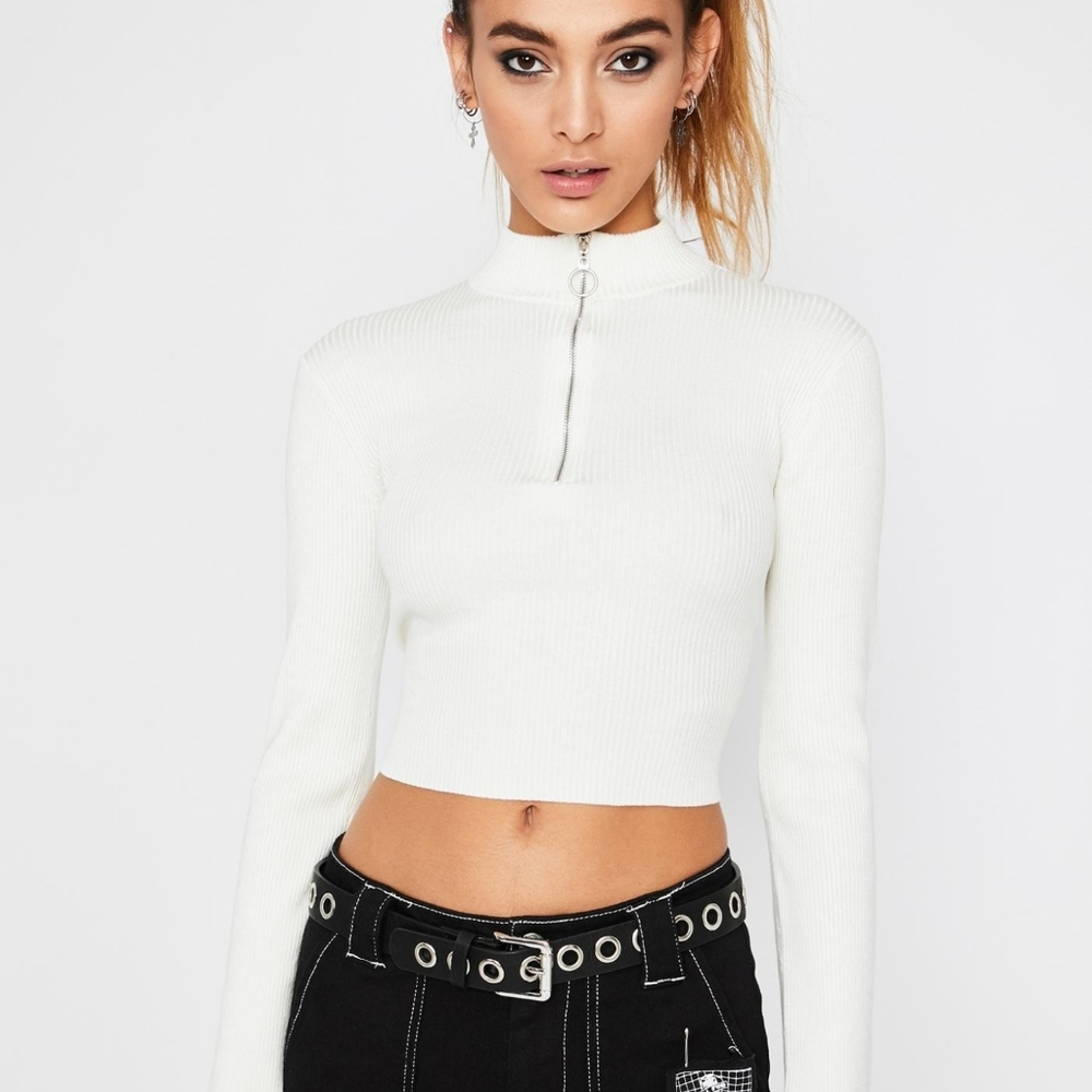 O ring sweater
